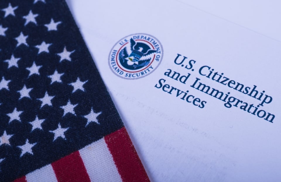 Jueza frena fin del ‘parole’ CHNV para migrantes