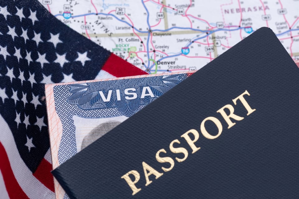 Estudiantes internacionales en EE.UU. pierden sus visas