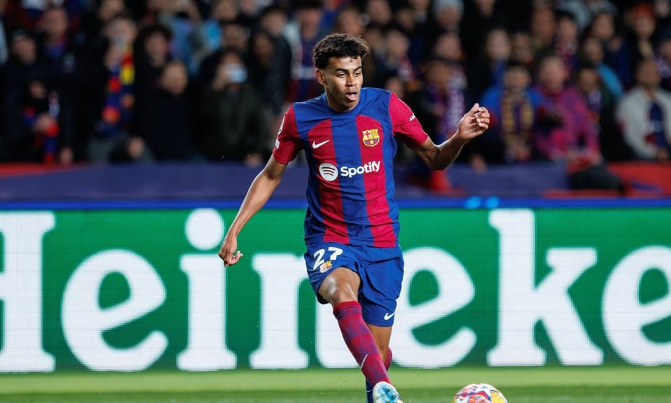Lamine Yamal deslumbra en Champions y deja al mundo rendido a sus pies