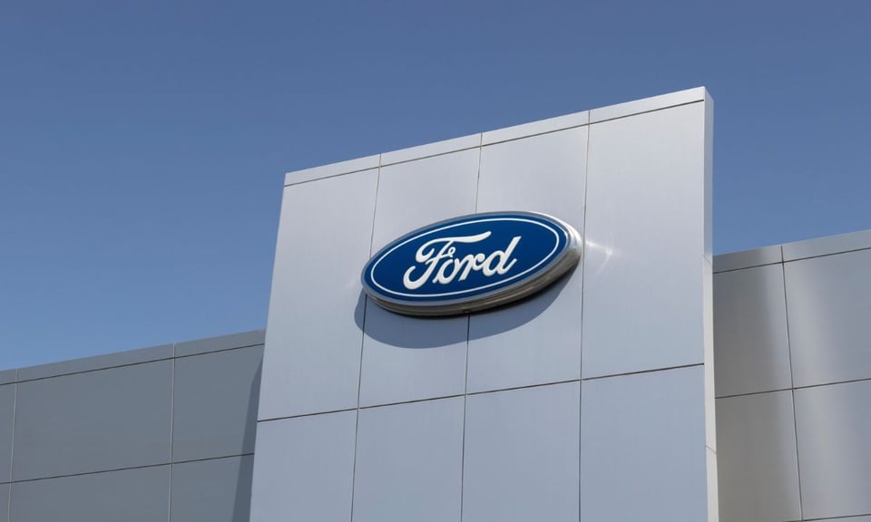 Ford dice que el sector del automóvil necesita más cambios de los aranceles de Trump
