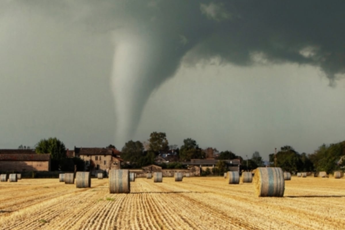 Central U.S. Faces New Severe Weather Outbreak with Tornadoes, Hail, and Destructive Winds