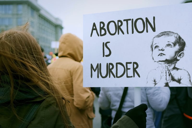 Lo que ha dicho el papa León XIV sobre el aborto y el control de armas