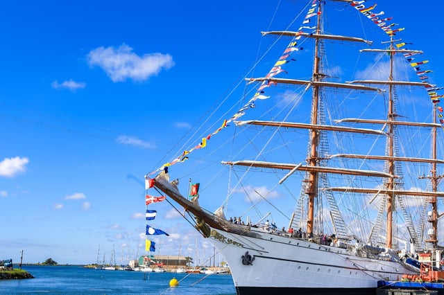 The Cuauhtémoc Ship Was Headed the Wrong Way Before Crashing into the Brooklyn Bridge