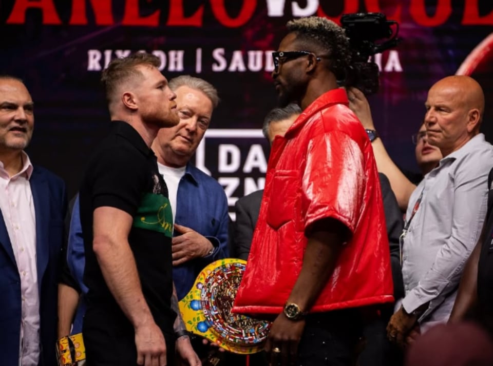 Pesaje sin problemas: Canelo Álvarez y William Scull listos para combatir