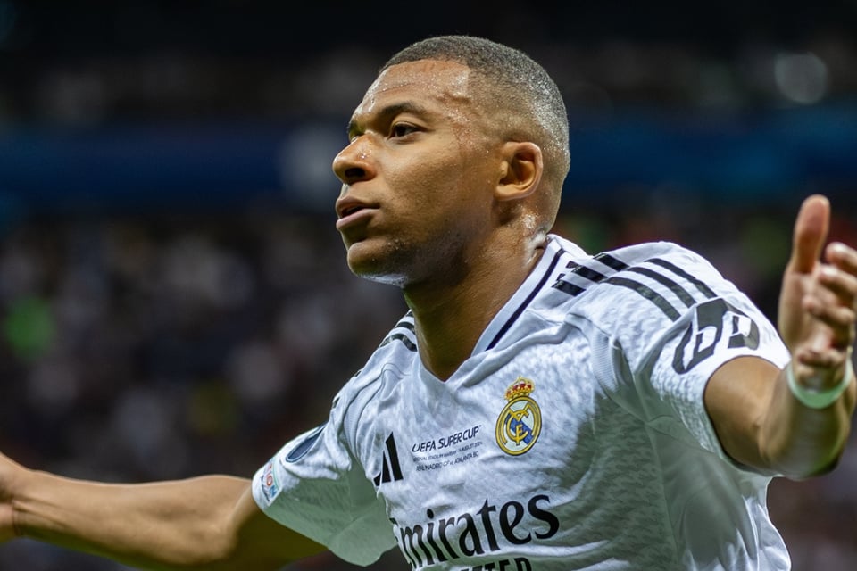 Mbappé y Bellingham lideran triunfo del Real Madrid ante el Sevilla