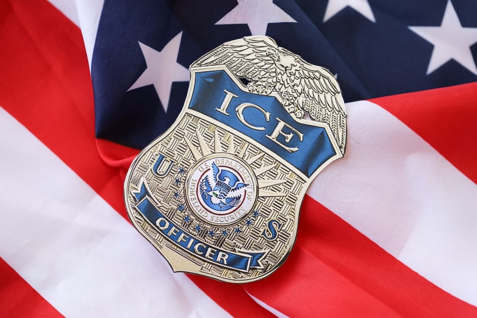 ICE, murderer, deportation, Mundonow, ICE Deports Murder Suspect From Texas