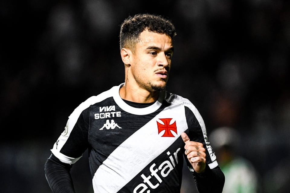 Tiroteo interrumpe entrevista a Coutinho en el centro de entrenamiento del Vasco da Gama