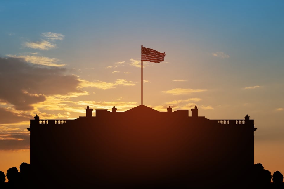 La Casa Blanca intensifica presión para aprobar plan fiscal de Trump pese a temores de déficit