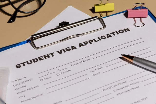 U.S. Requires Public Social Media Accounts for Student Visa Applicants
