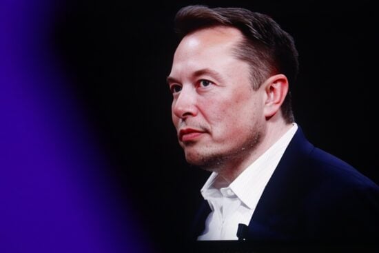 Musk se despide entre elogios de Trump