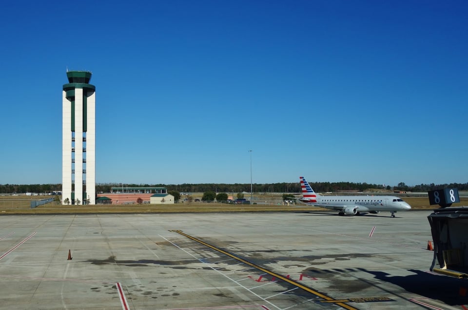 Aeropuerto de Savannah, Georgia, evacuación, MundoNOW