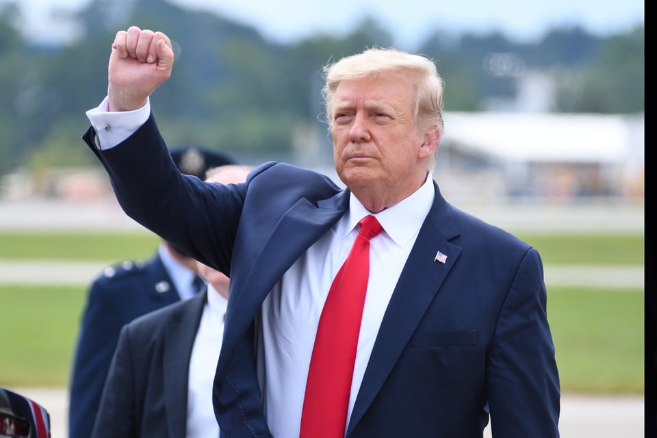 Trump, Casa Blanca, banderas MundoNOW