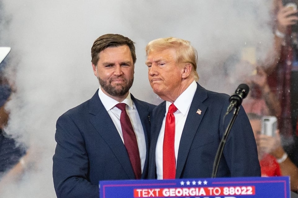 Trump no buscará tercer mandato y apoya a Vance y Rubio
