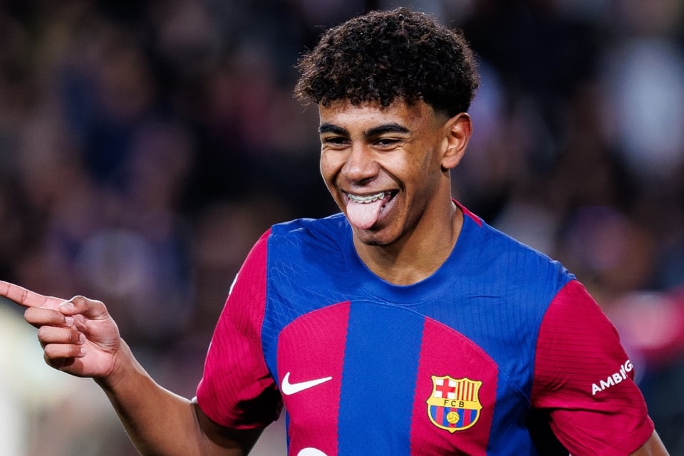 Lamine Yamal heredaría el 10 del Barça en su cumpleaños 18 y firmaría contrato con cláusula de €1,000 millones featured image