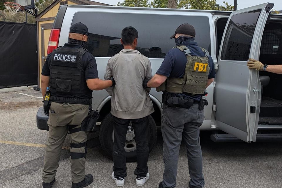 Reportan muerte de hispano bajo custodia de ICE en Georgia