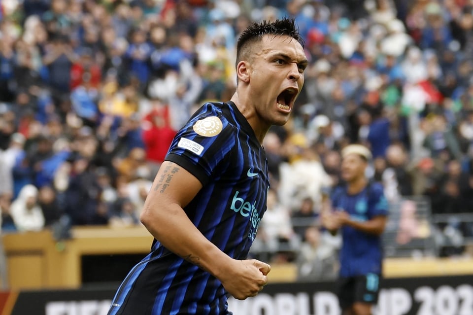 Lautaro y Carboni salvan al Inter con remontada agónica ante Urawa