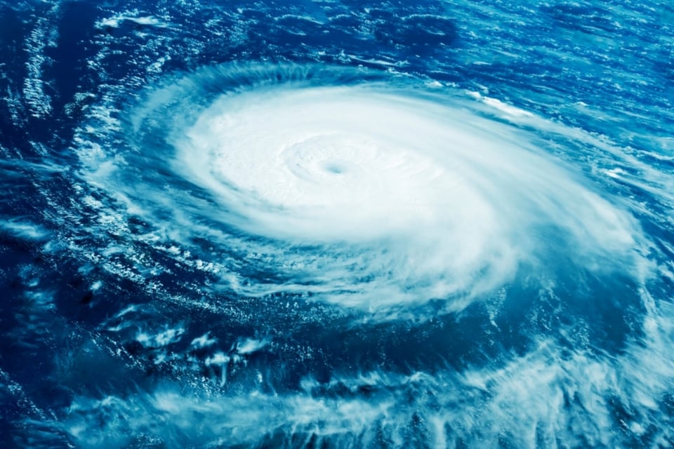 EEUU inicia temporada de huracanes causando alerta por recortes a FEMA