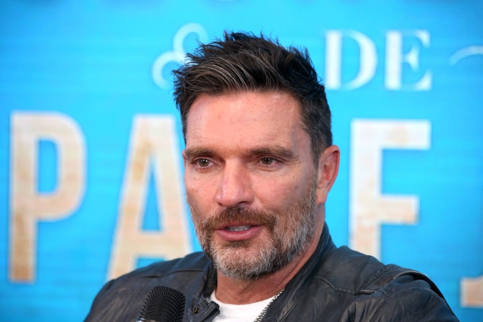 Poncho de Nigris y Julián Gil generan polémica en redes sociales