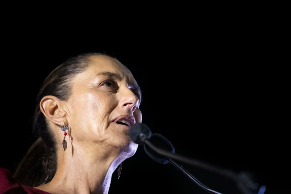 Sheinbaum exige reforma migratoria integral