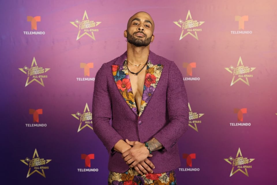 Caramelo se entera al aire de la muerte de Rubby Pérez y tragedia en discoteca