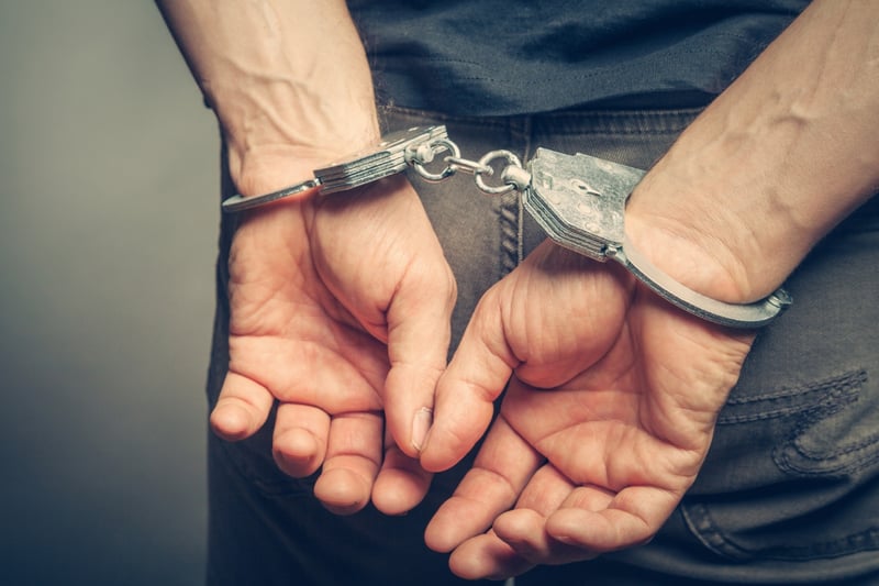 “Suéltame, por favor”: redada migratoria en Home Depot de Hollywood causa miedo y caos