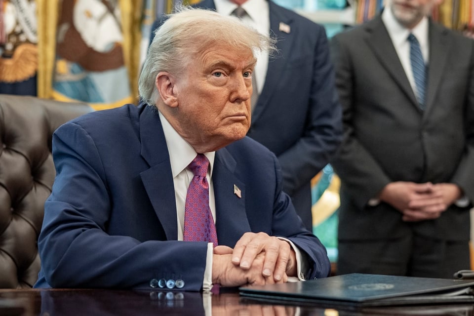 Trump defiende su desfile militar y desata controversia nacional