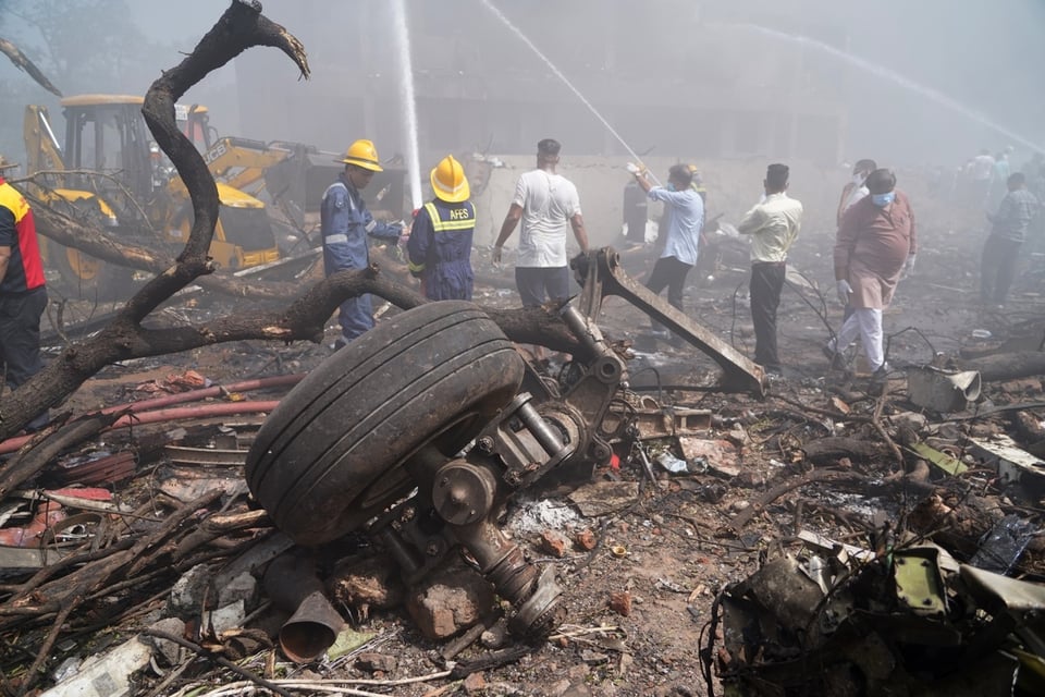 EE.UU. envía condolencias por accidente aéreo en India: “Desgarrador”, dice Marco Rubio