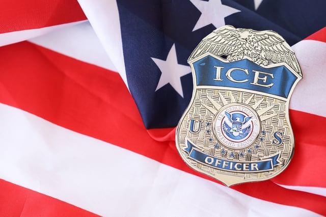 Latina Woman Calls ICE on Vendors and Ends Up Losing Her Daughter in Raid