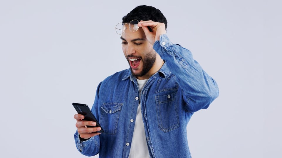 Ultra Mobile lanza un plan ilimitado por solo $20 al mes: ¿vale la pena?