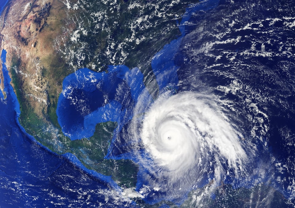 Las tormentas Barry y Flossie se forman y amenazan a México y EEUU