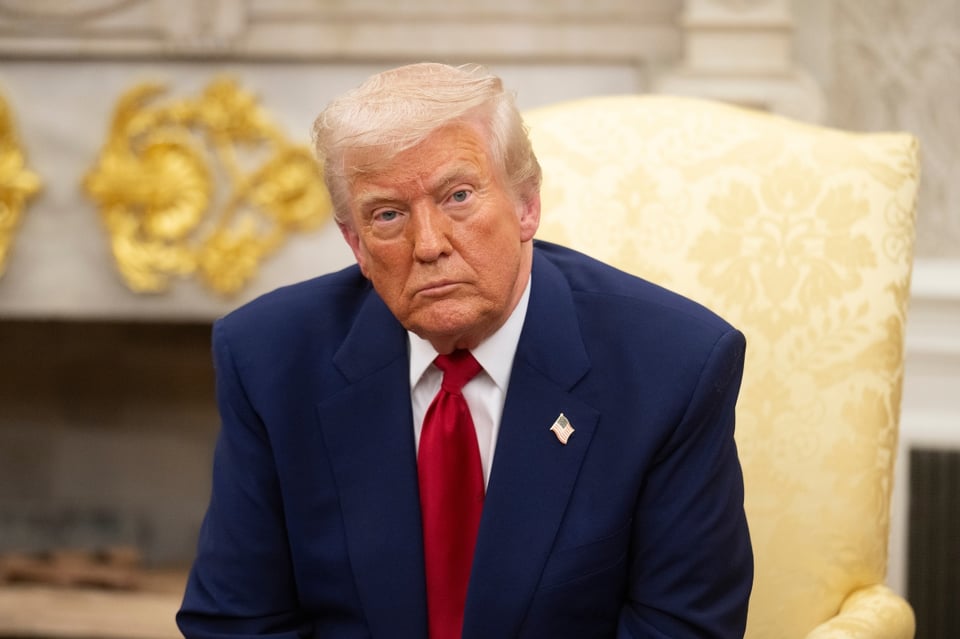 CBO reduce el coste del plan fiscal de Trump a 2,4 billones en impacto a la deuda