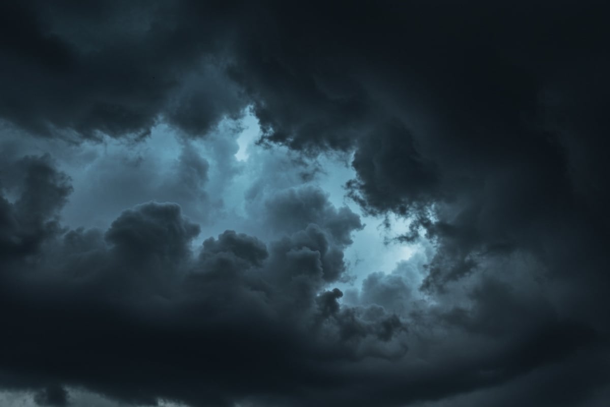 Tormentas eléctricas y ráfagas amenazan partes de EEUU
