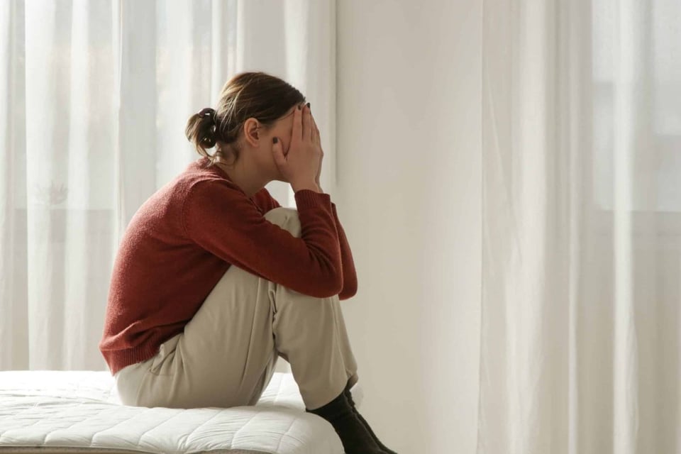 5 hábitos diarios que alteran tus hormonas (y nadie te lo ha dicho)
