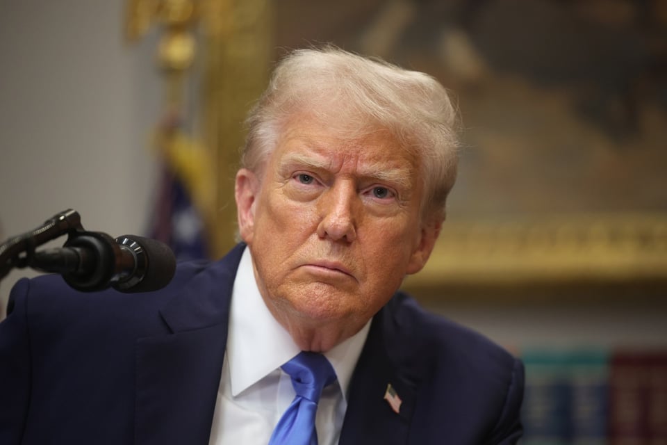 Trump advierte que el Gobierno Federal podría cerrar este miércoles
