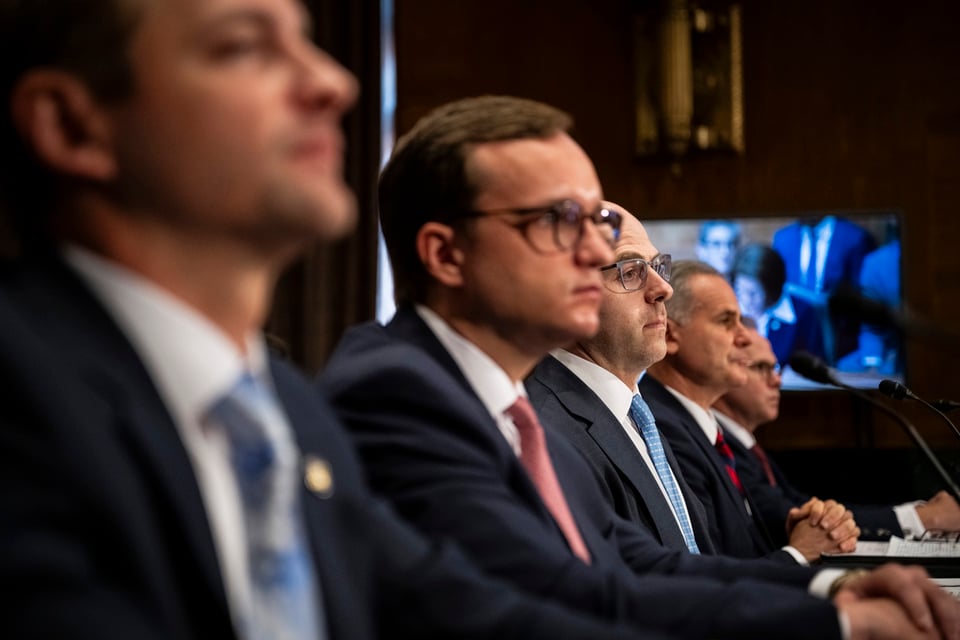 Trump busca alinear a la Fed con su política y genera preocupación global