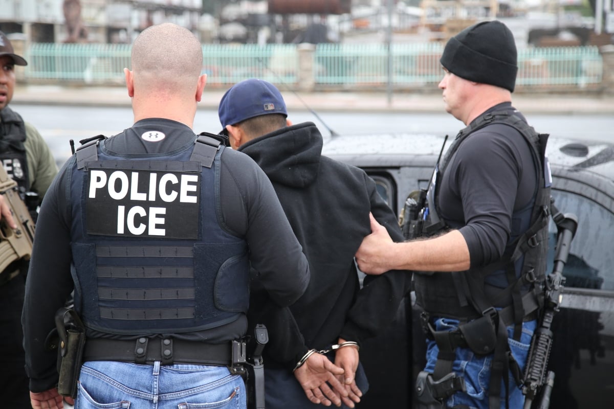 Former Taco Bell Manager Seeks to Join ICE, Motivated by Biden’s Immigration Policies