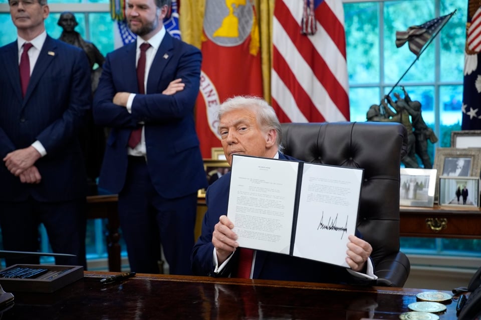 Trump garantiza operación segura de TikTok en EE.UU. tras acuerdo con ByteDance featured image