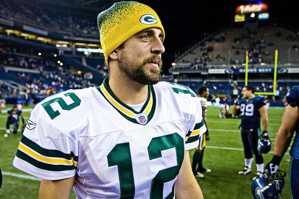 Rodgers hace historia en el triunfo de Steelers sobre Patriots