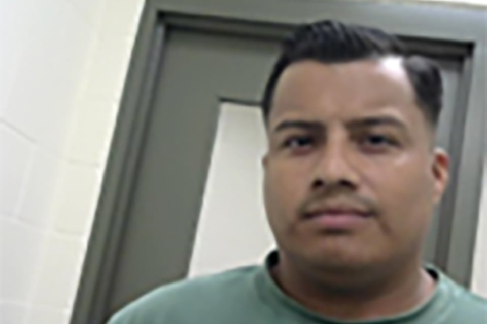 ICE Houston arresta a 822 inmigrantes criminales en una operación de alto impacto en Texas