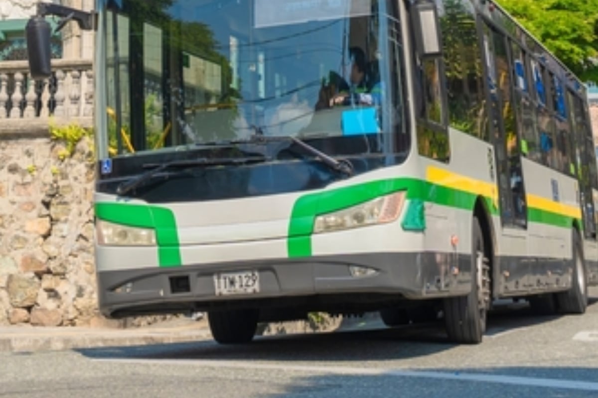 Bus Driver Runs Over Hispanic Man Twice and Kills Him in the Street