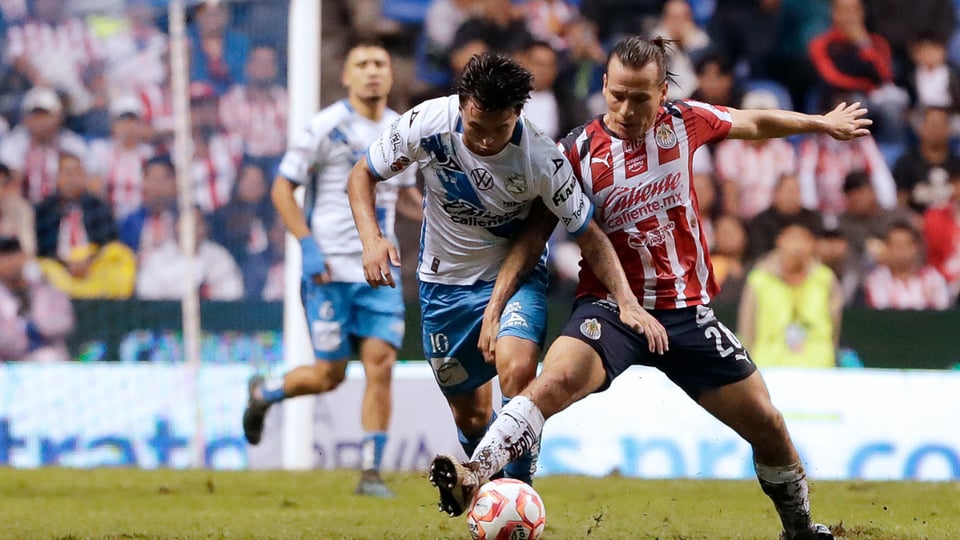 Chivas vence a Puebla y suma su segunda victoria consecutiva