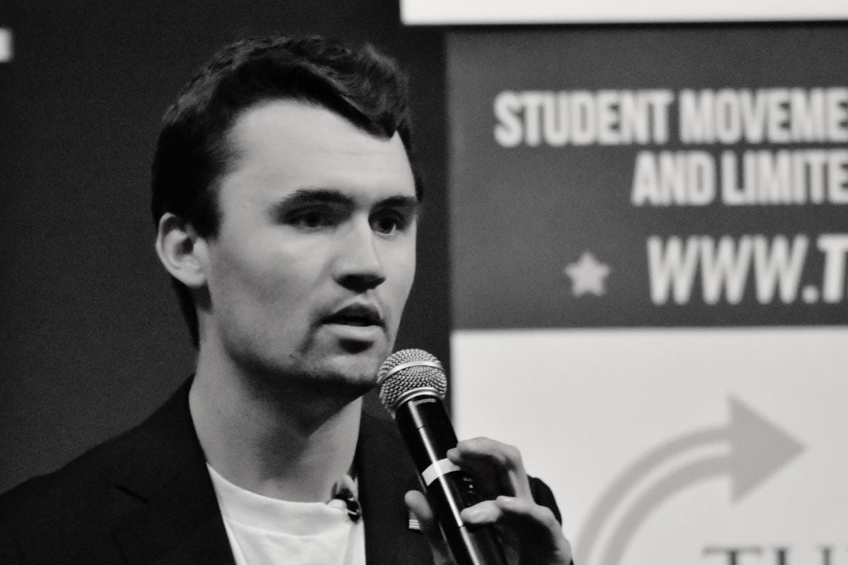 Disparan a Charlie Kirk en Utah Valley University
