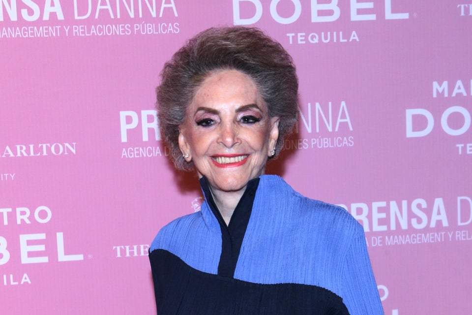 ¿Estrena romance? Filtran video de Doña Cuquita, viuda de Vicente Fernández, besando a otro hombre