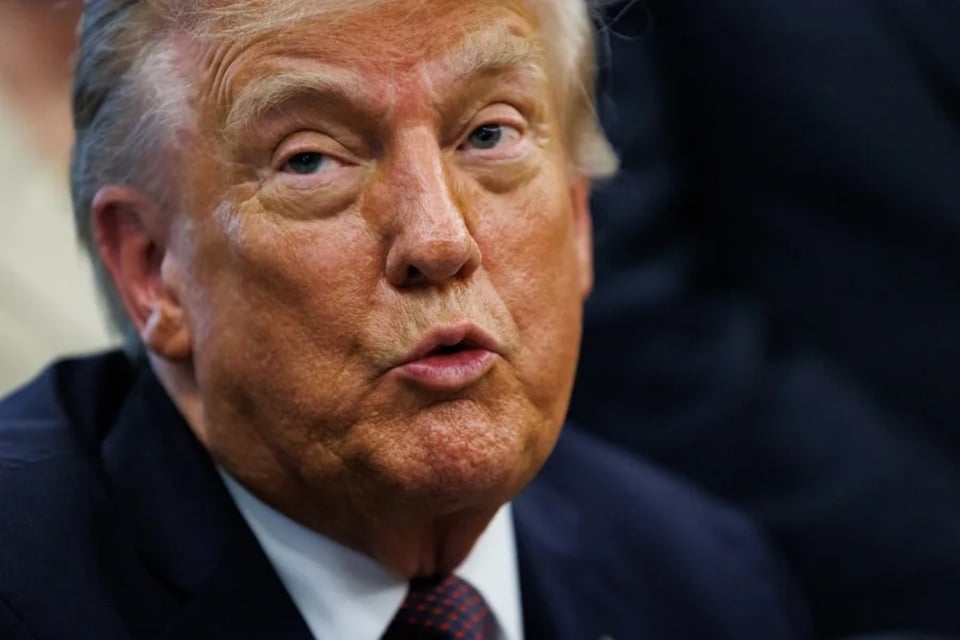 Donald Trump presiona a Pam Bondi para avanzar en investigaciones contra rivales políticos