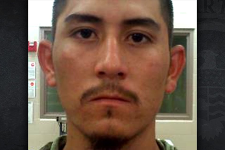 ICE busca a dos inmigrantes indocumentados que escaparon tras ataque a agente en Texas featured image