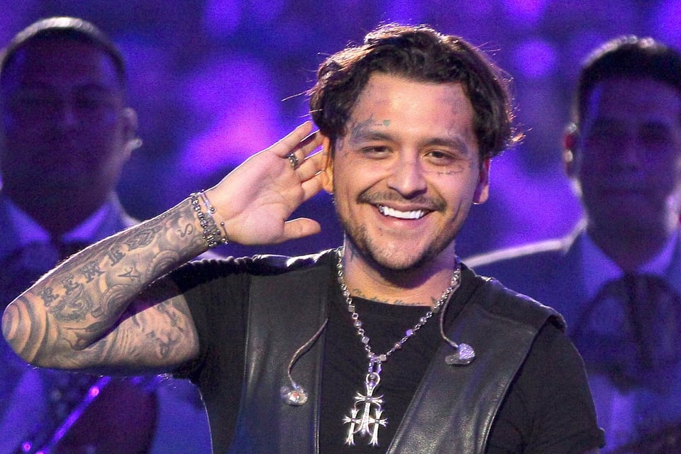 Christian Nodal revela que buscó ayuda psicológica para enfrentar la ansiedad