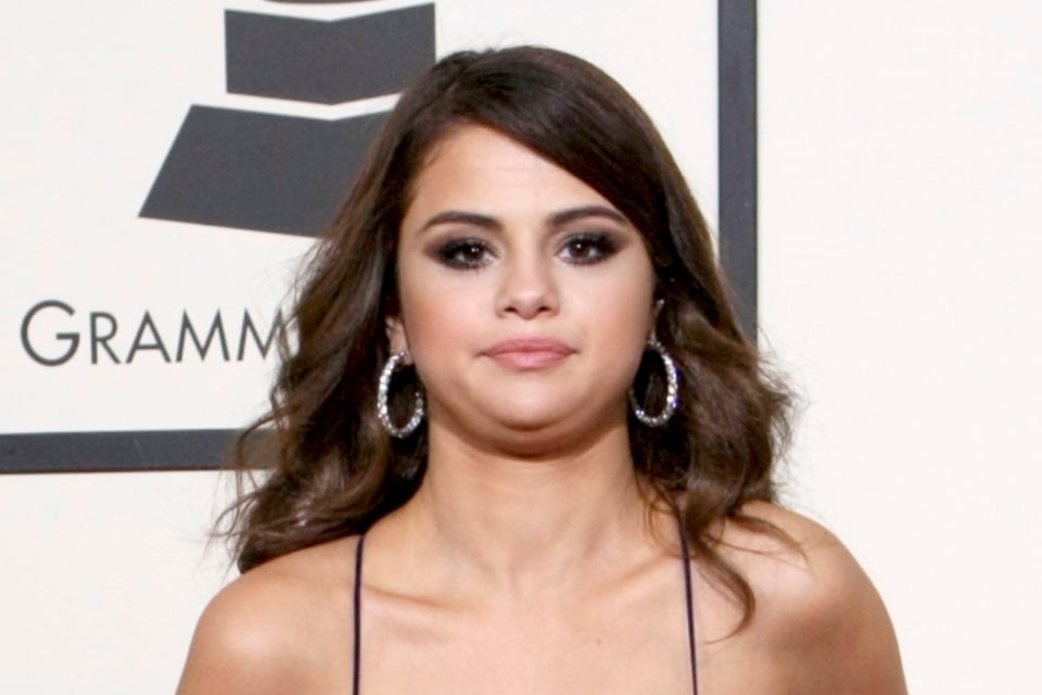 Selena Gómez deslumbra con vestido Ralph Lauren en su boda con Benny Blanco