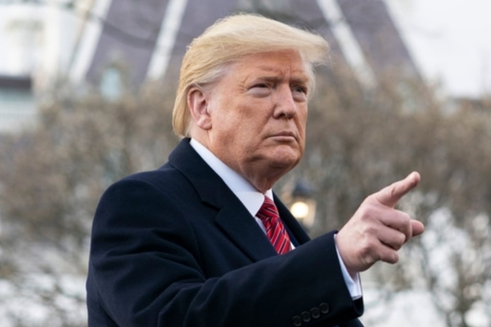 Trump considera ataques contra aeronaves y aeródromos en Venezuela en su guerra contra las drogas