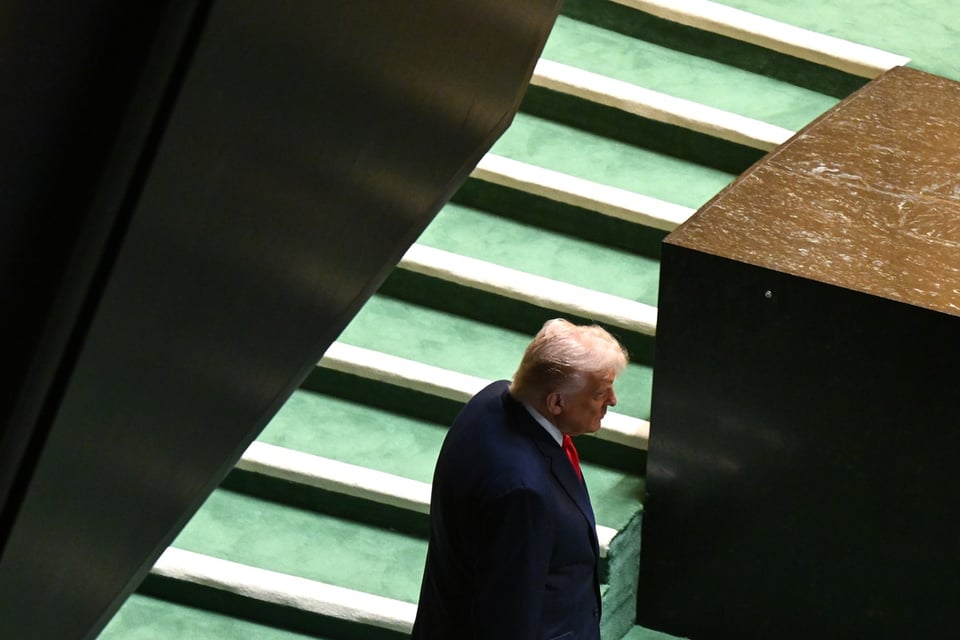 ONU investiga fallo de escalera que afectó a Trump