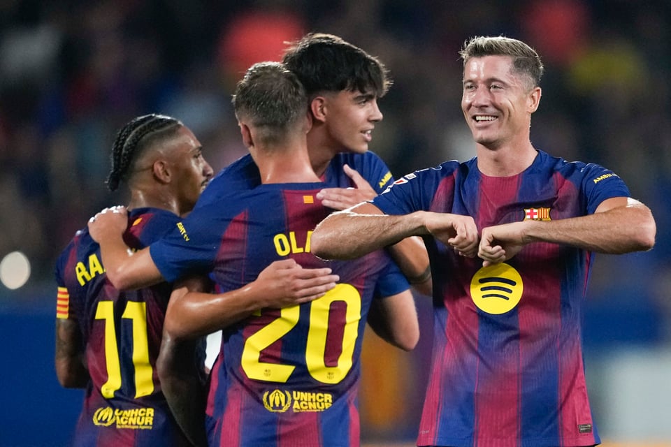 Barcelona aplastó 6-0 al Valencia con dobletes de Fermín, Raphinha y Lewandowski